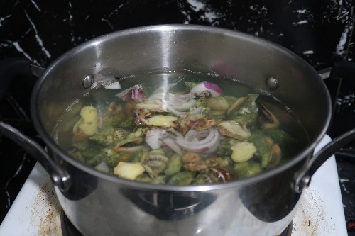 Easy Aninikad Soup Recipe (Plicate Conch Soup)